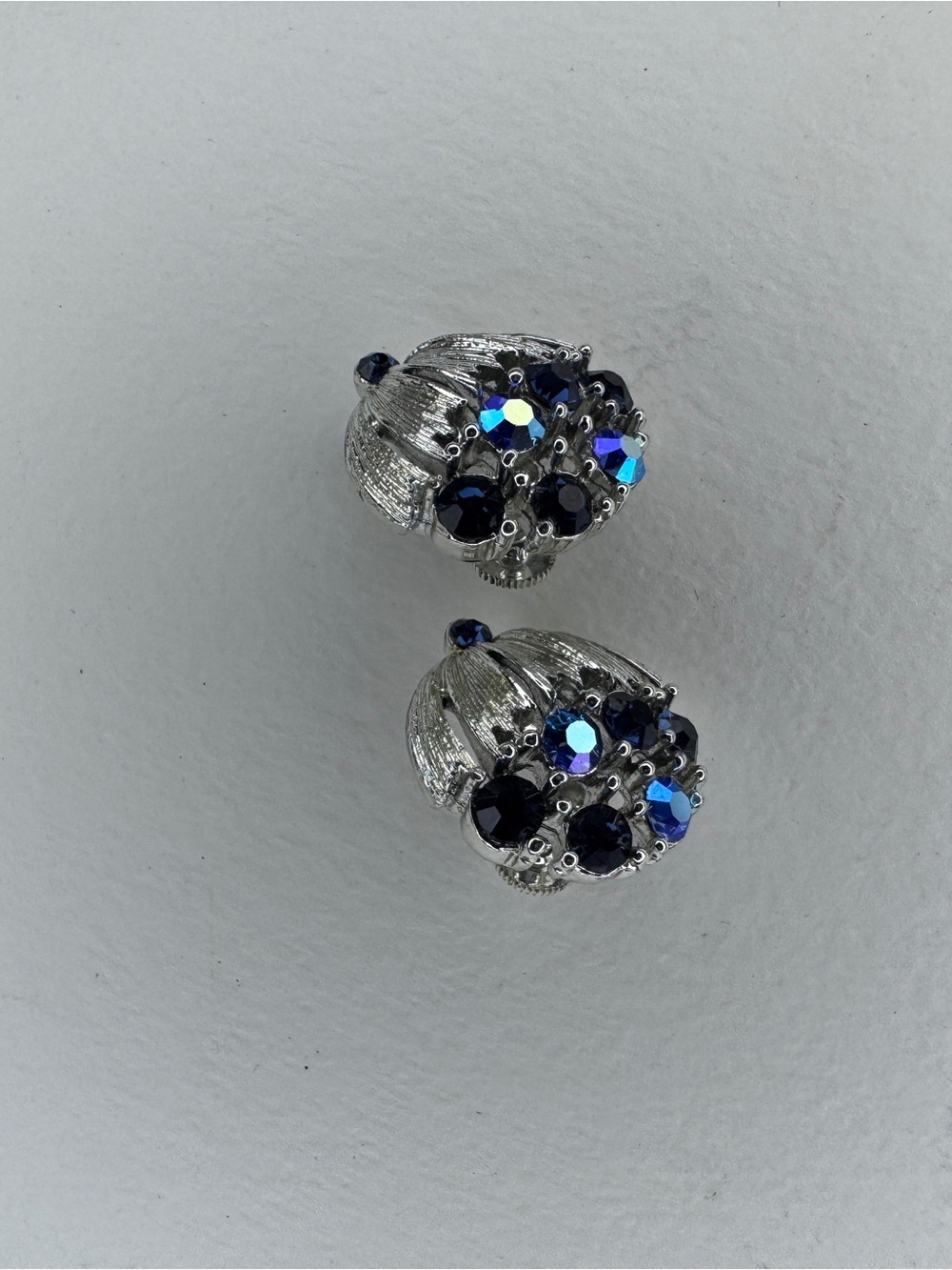 Vintage Lisner Screw Back Earrings Silver Tone Blue AB Rhinestone Circular